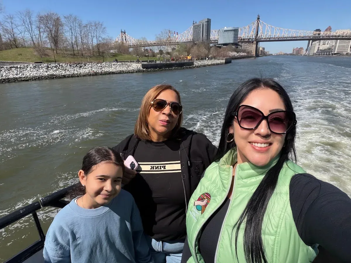 Snapshot by Johanna Flores aboard Skyline Cruises