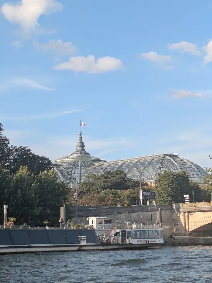 Snapshot by Lyle Ring aboard Vedettes du Pont Neuf